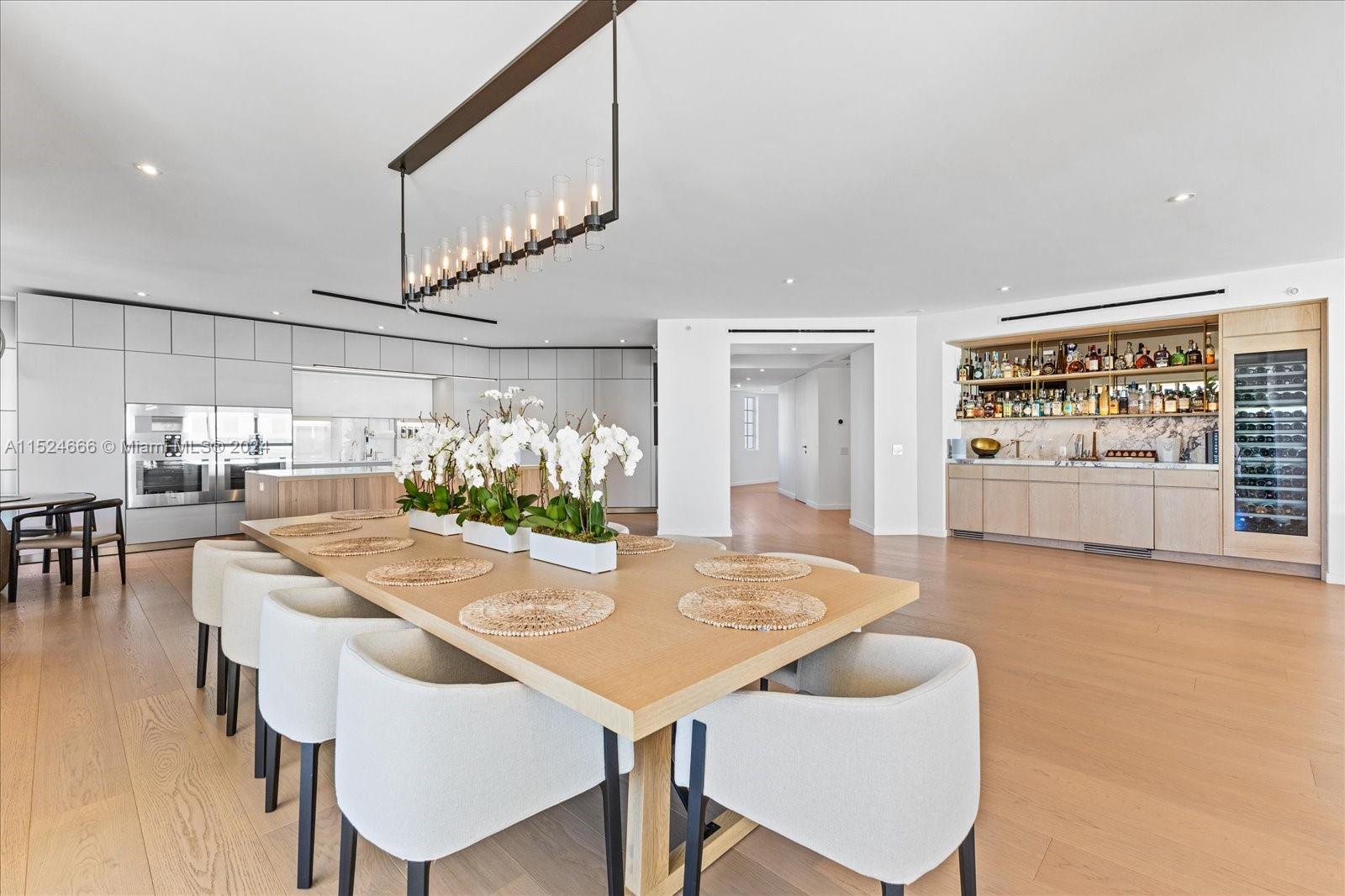 7600 OCEANSIDE AT FISHER - Residential