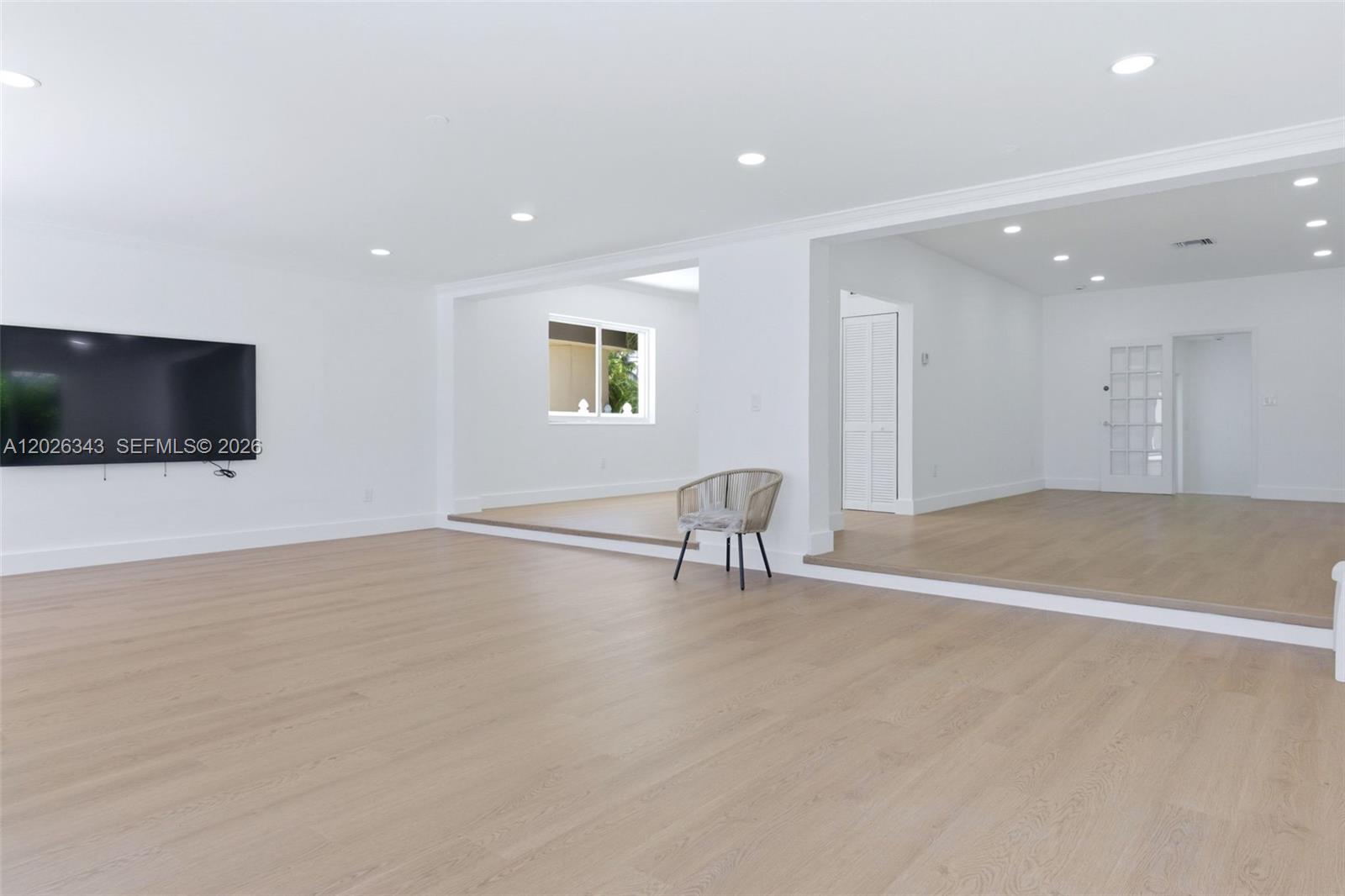 TREASURE ISLAND - Residential Lease