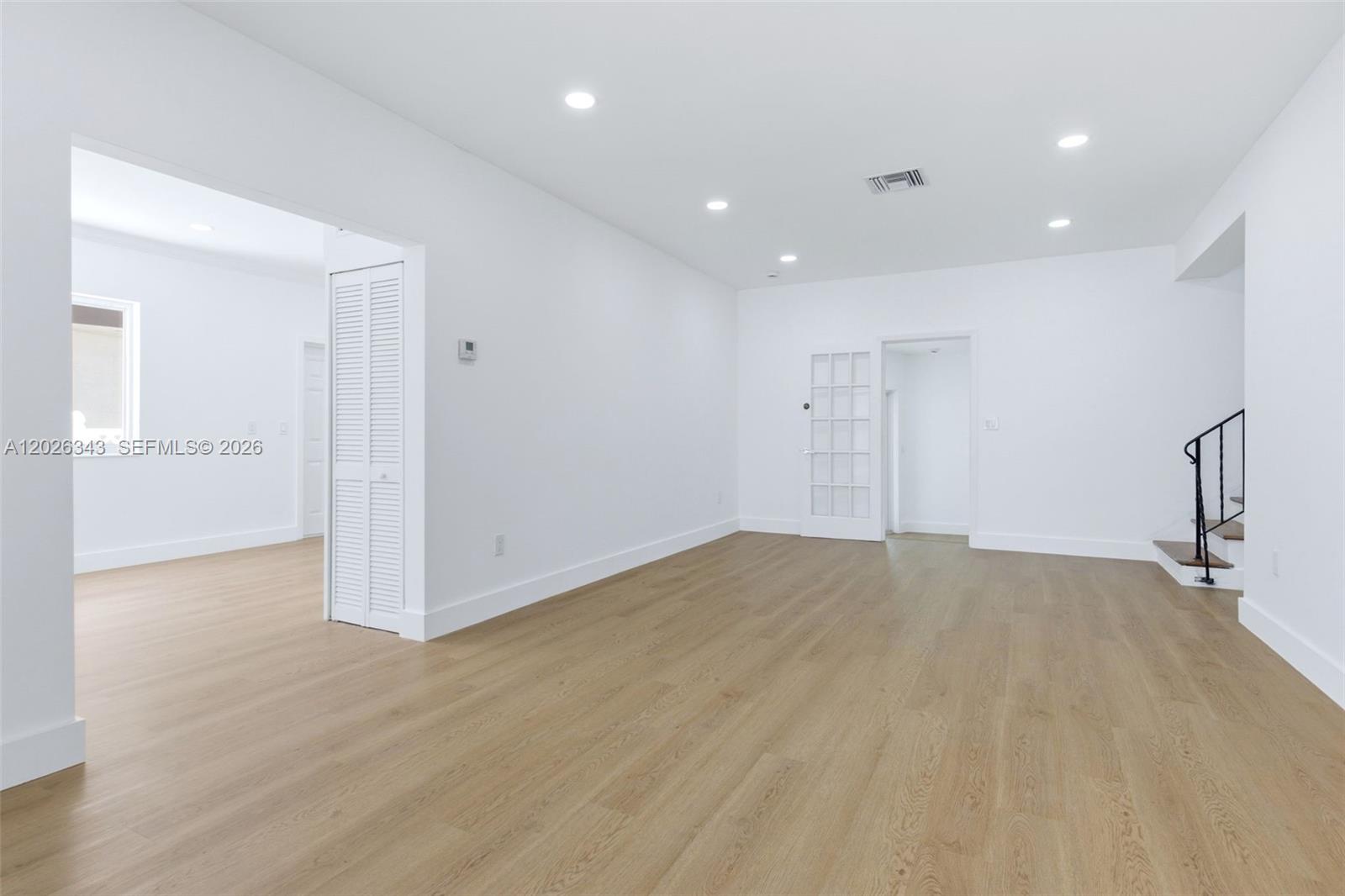 TREASURE ISLAND - Residential Lease