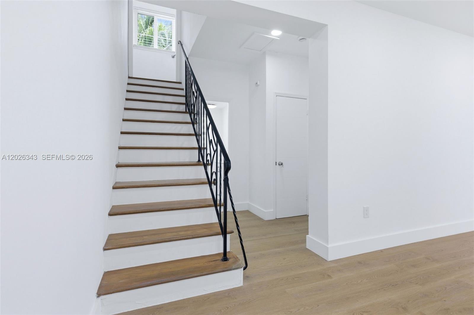 TREASURE ISLAND - Residential Lease