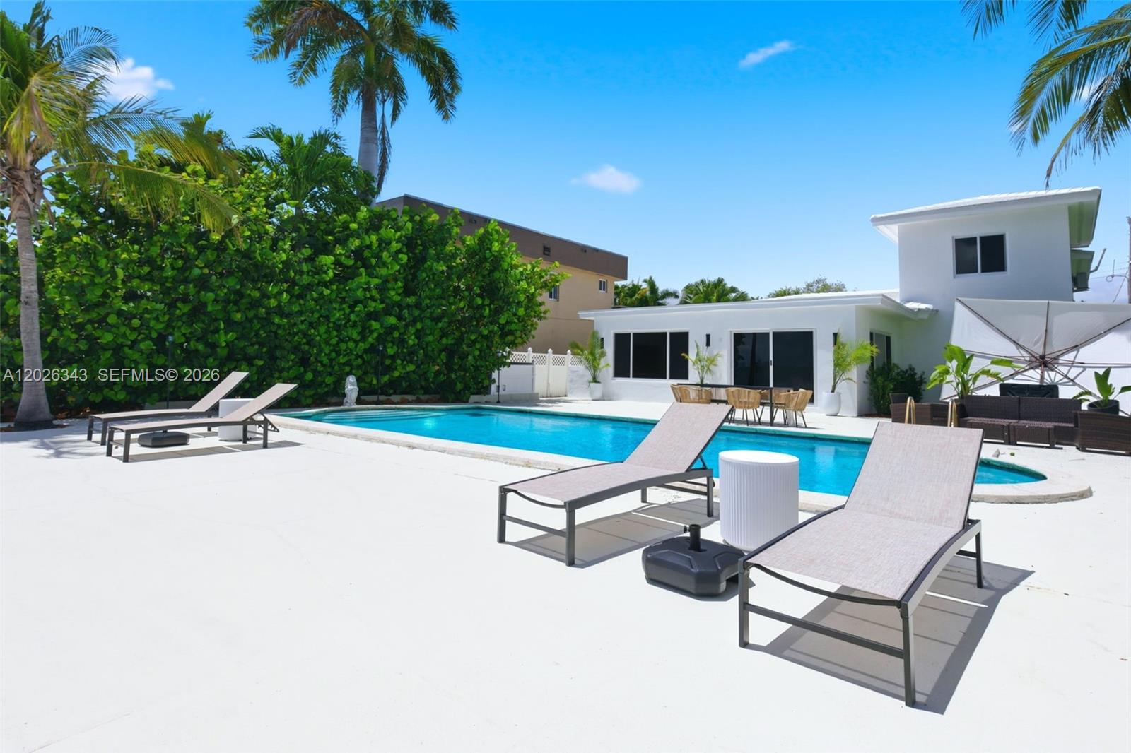 TREASURE ISLAND - Residential Lease