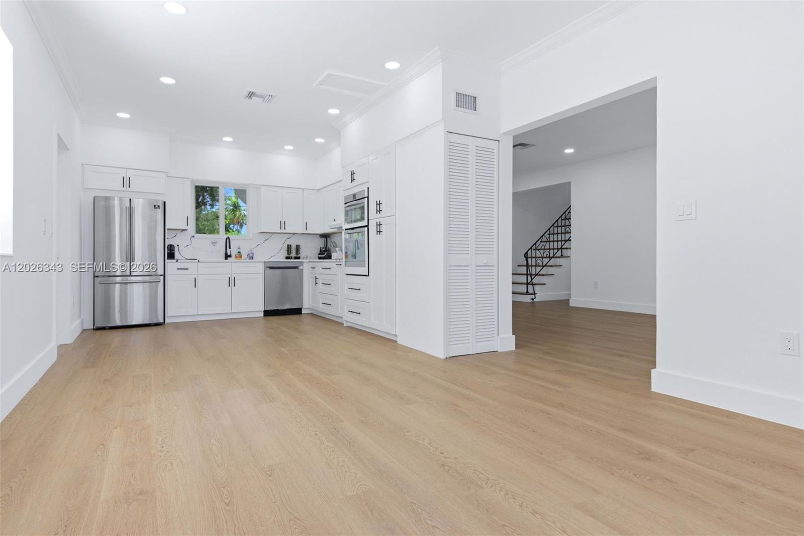 TREASURE ISLAND - Residential Lease
