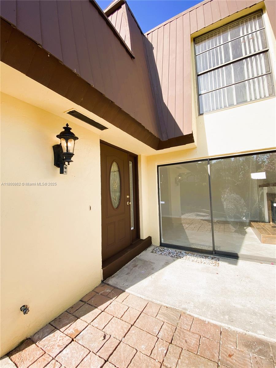 CEDAR GARDENS TOWNHOUSES - Residential