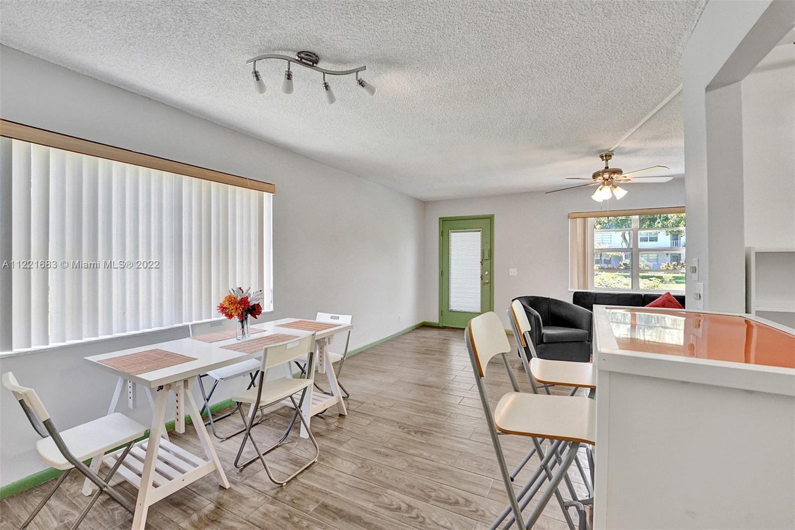KINGS POINT BURGUNDY COND - Residential