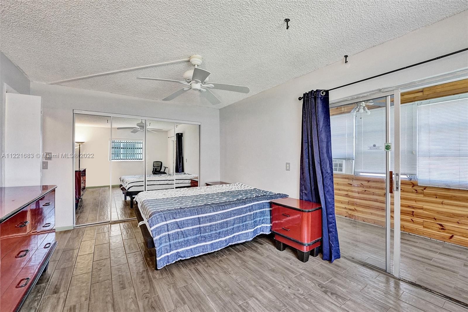 KINGS POINT BURGUNDY COND - Residential