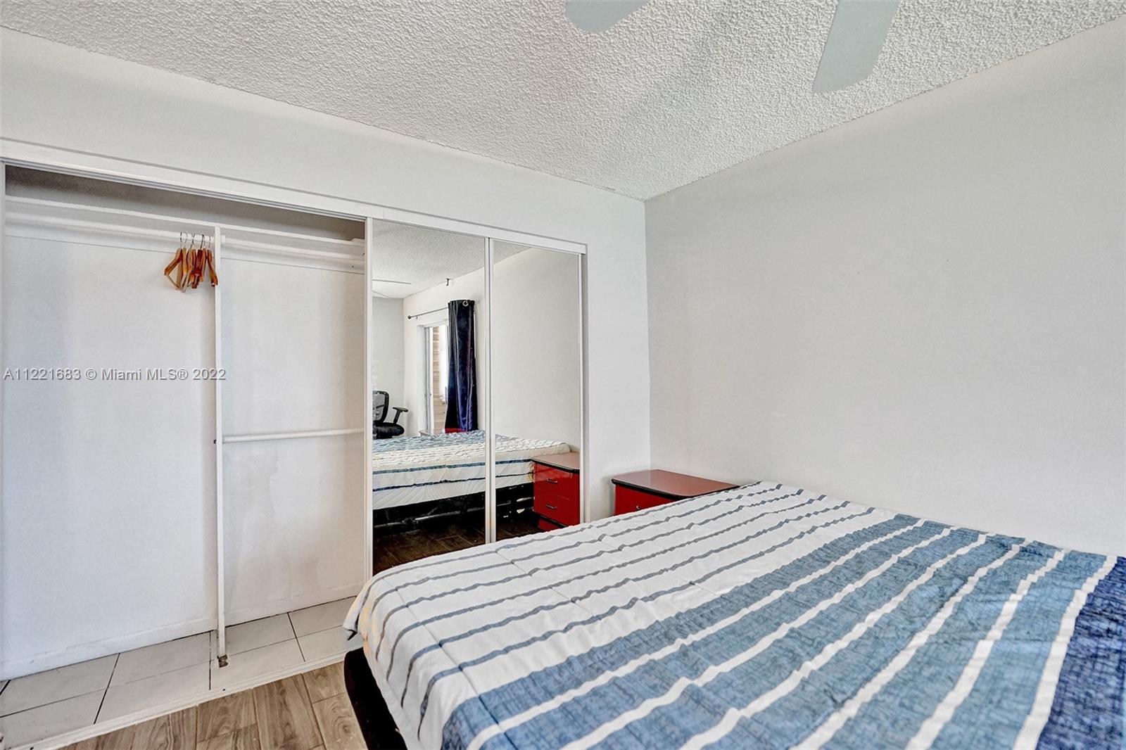KINGS POINT BURGUNDY COND - Residential