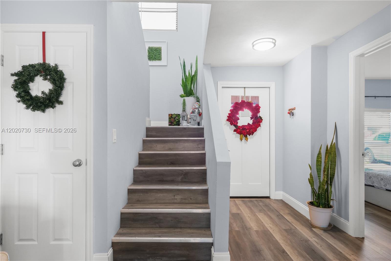 San Carlos Park - Residential