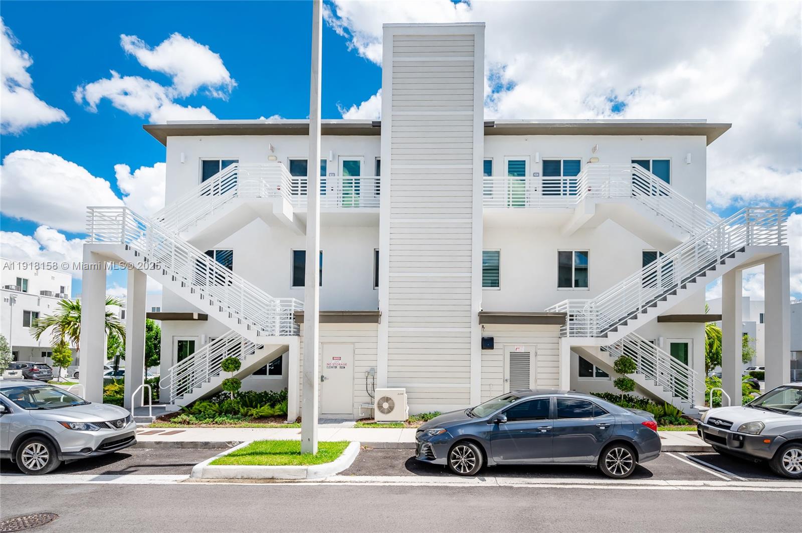 BRIGHT & SPACIOUS 3 bed /2.5 bath townhouse at exclusive LANDMARK at Doral. First floor entry with assigned parking just outside back entrance. Bedrooms upstairs. **BRAND NEW LAMINATED WOOD FLOORING STAIRS AND BEDROOMS - SECOND FLOOR**Community offers outstanding LANDMARK Clubhouse, resort style pool, tennis, exercise room, and much more. Amazing location in Doral with close proximity to fine shopping, restaurants, A+ schools and much more. Enjoy SE Florida at its best!