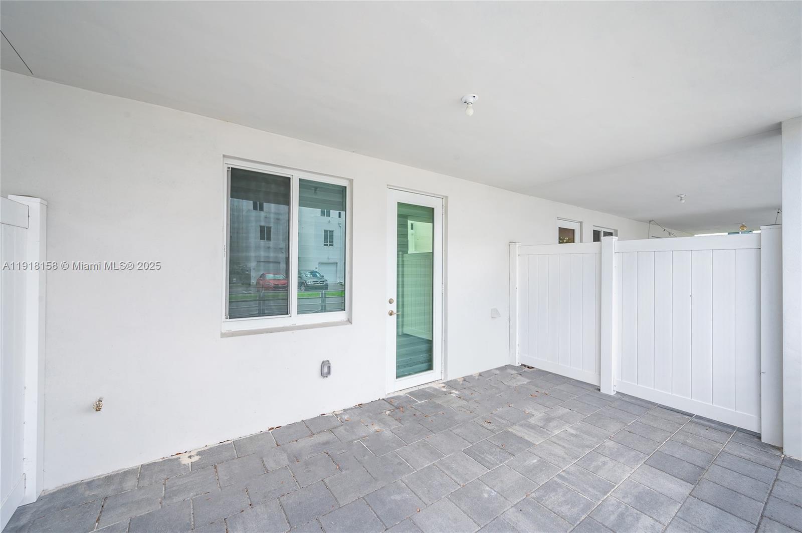 LANDMARK AT DORAL CONDO N - Residential