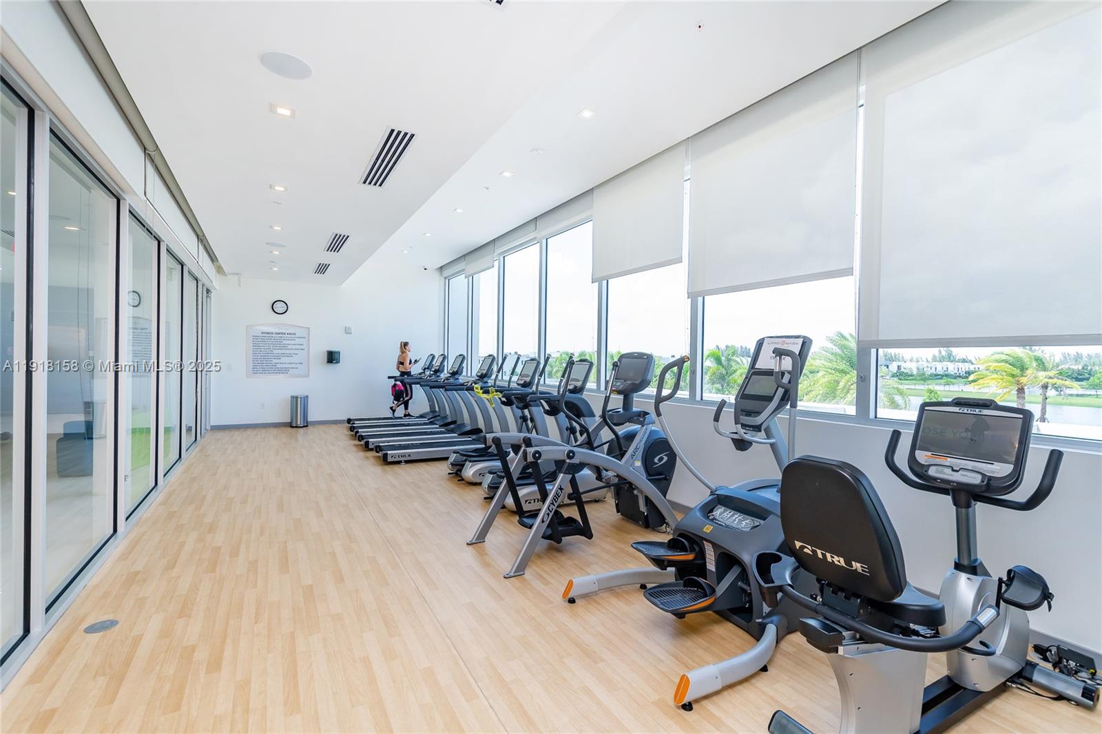 LANDMARK AT DORAL CONDO N - Residential