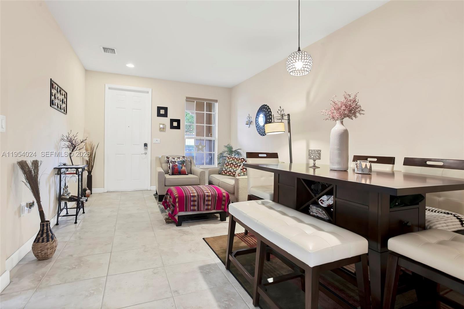 KENDALL COMMONS TOWNHOMES - Residential