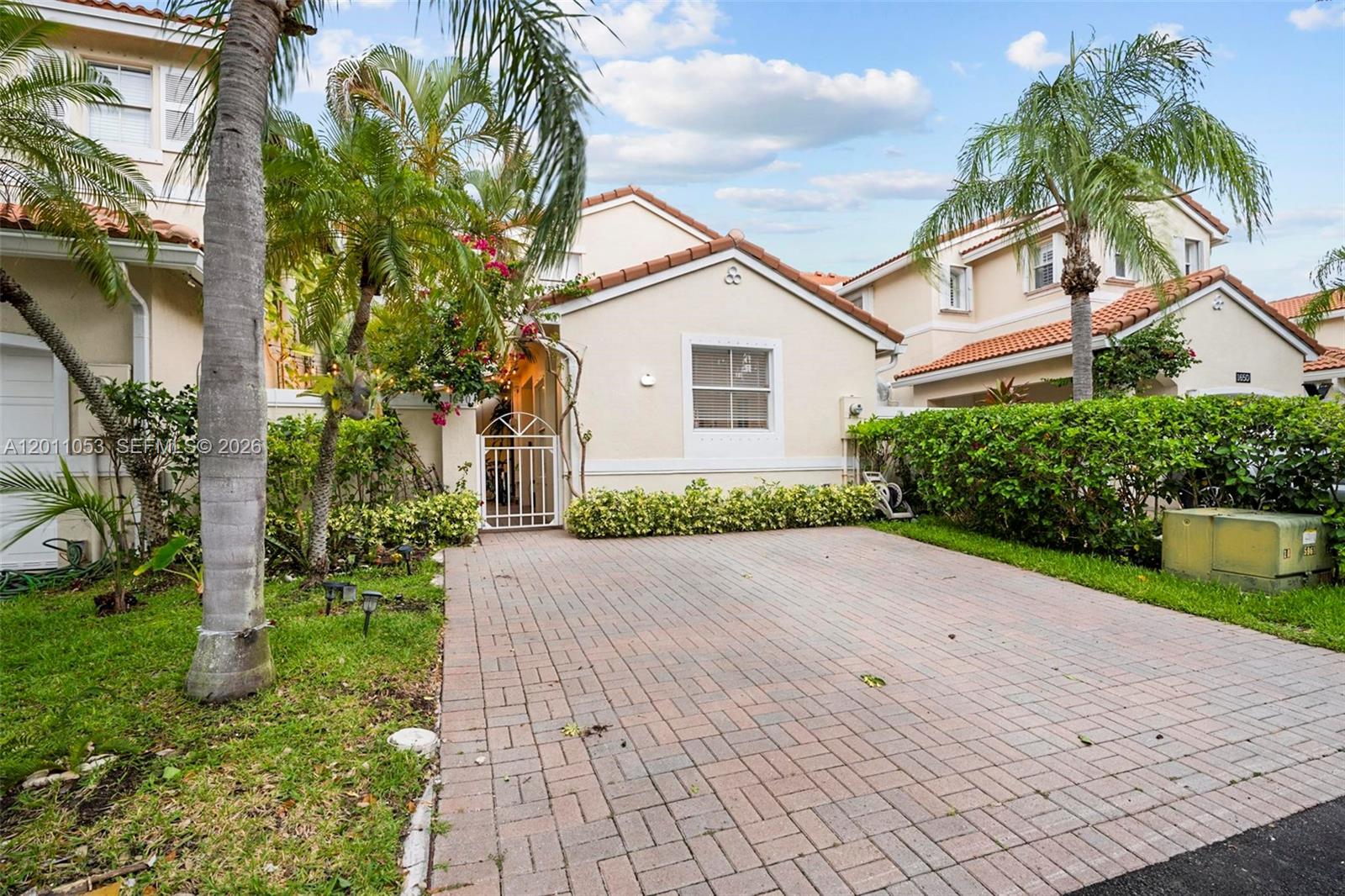 WEST LAKE VILLAGE PLAT - Residential