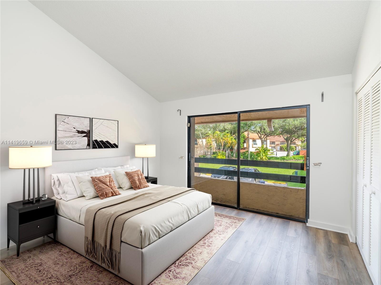 DADELAND COVE SEC 2 - Residential Lease