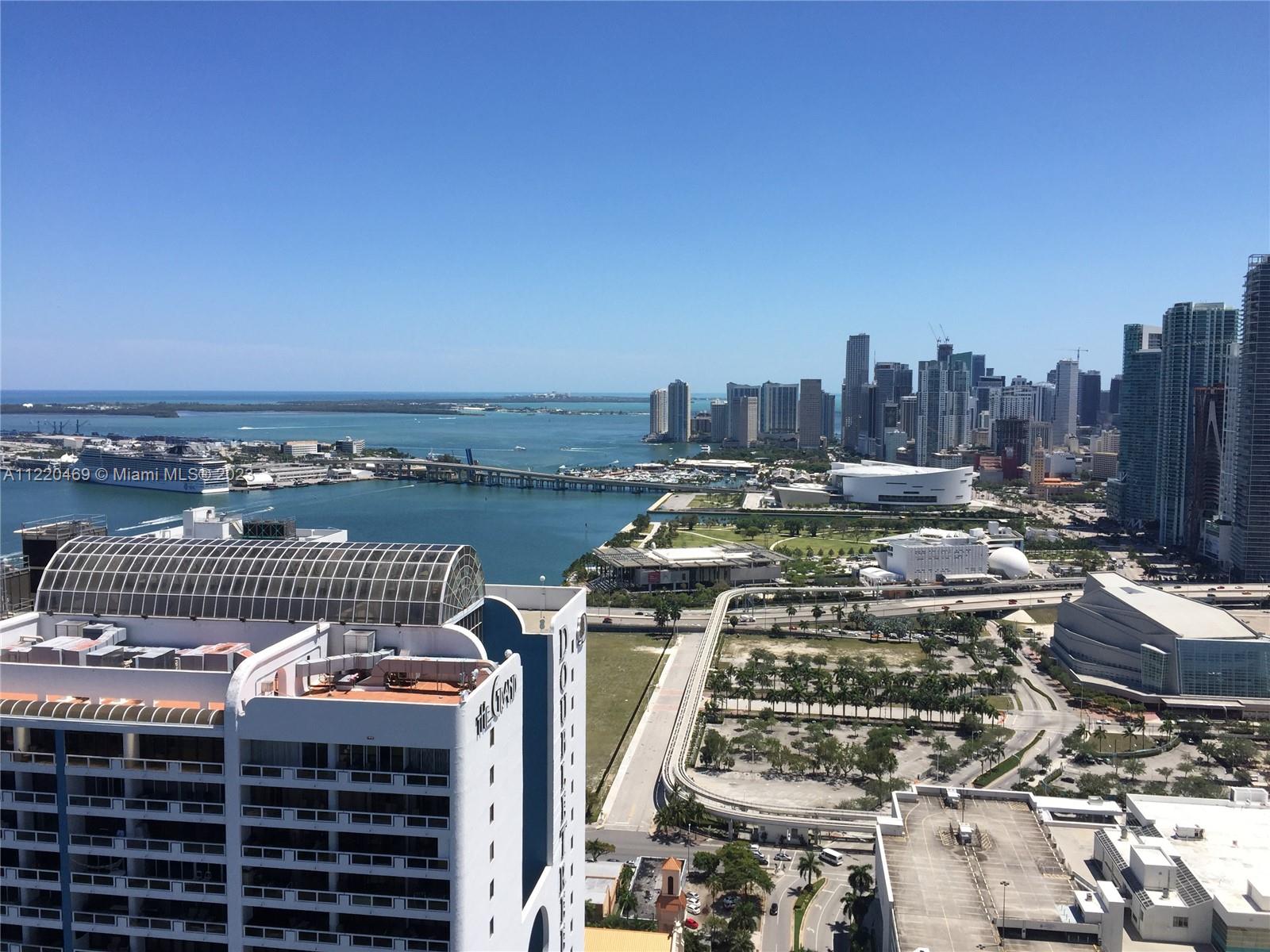 OPERA TOWER CONDO - Residential