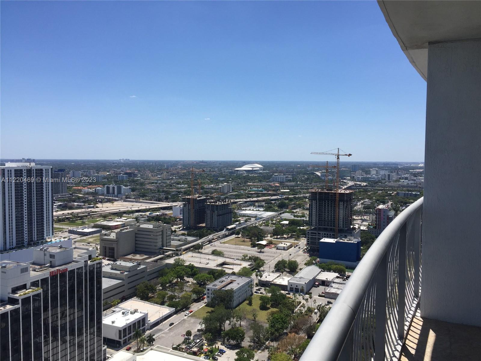 OPERA TOWER CONDO - Residential