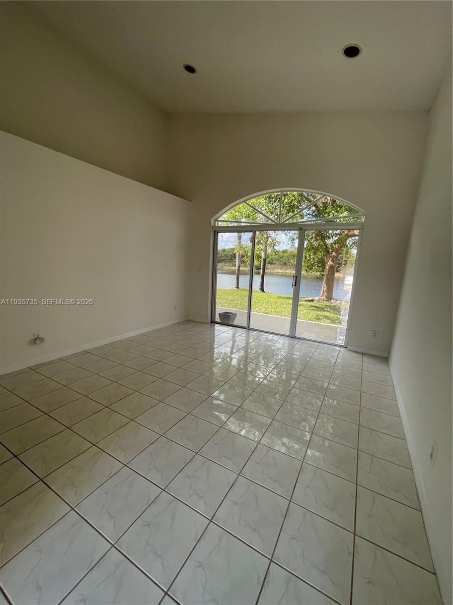 SILVER LAKES PHASE III - Residential