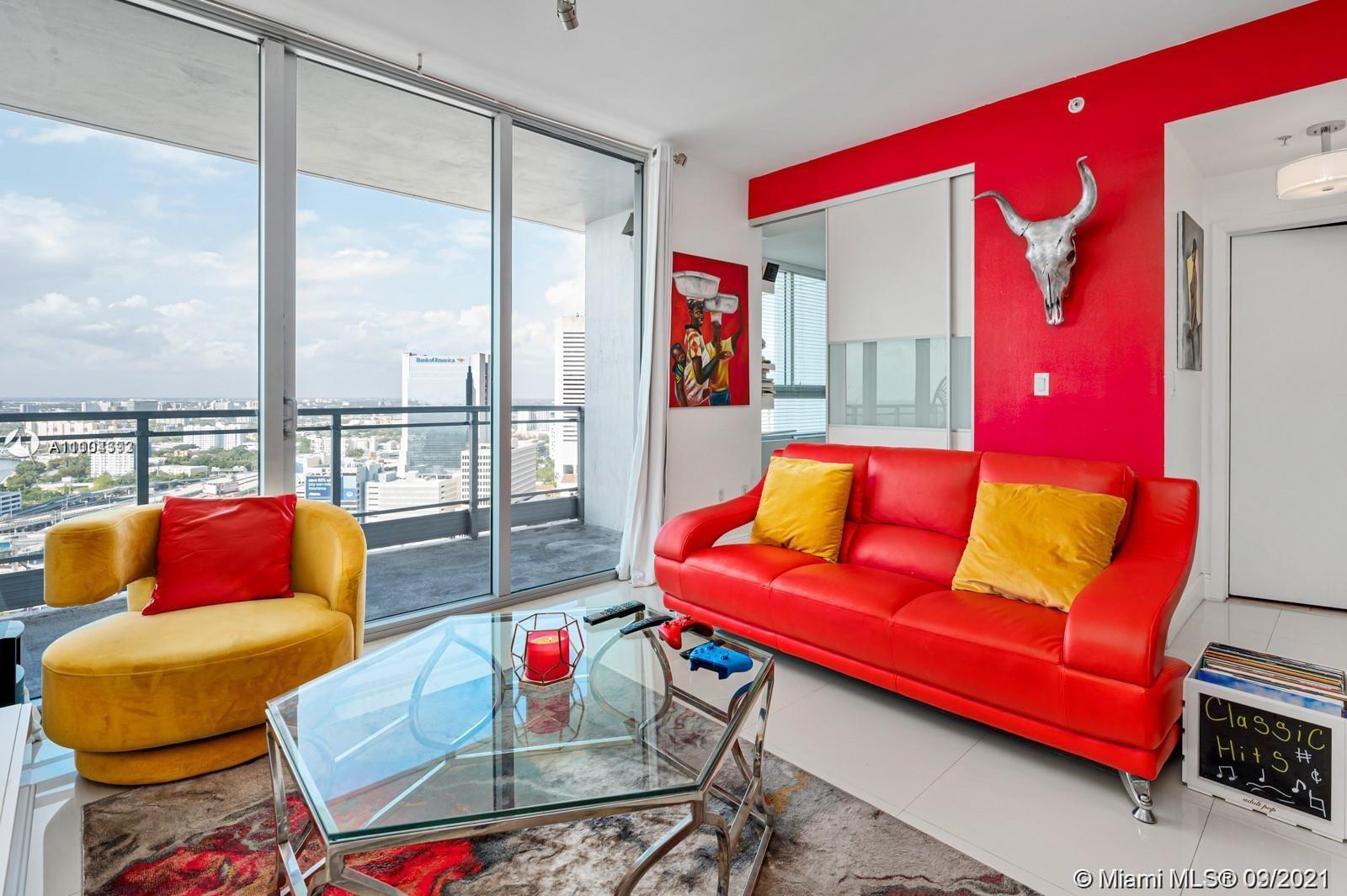 IVY CONDO - Residential