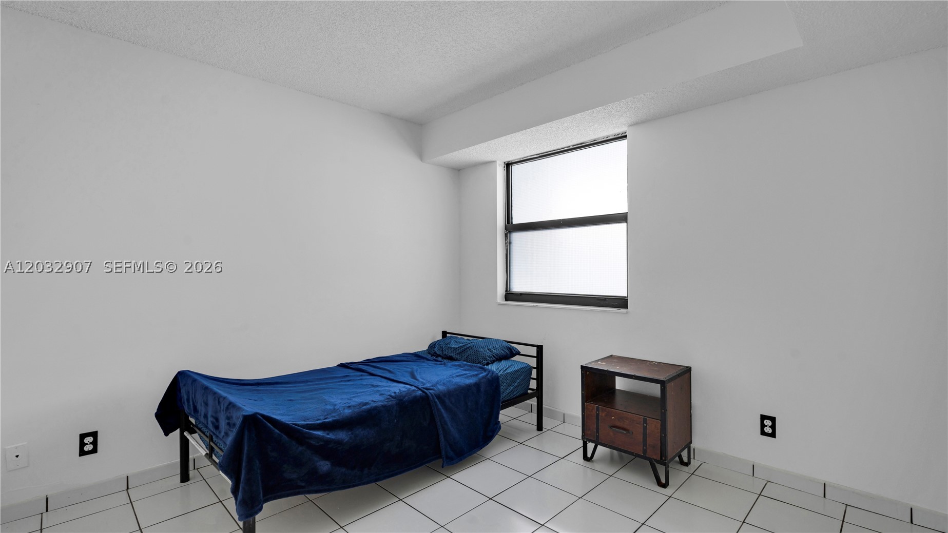 RIOPLAZA CONDOMINIUM - Residential