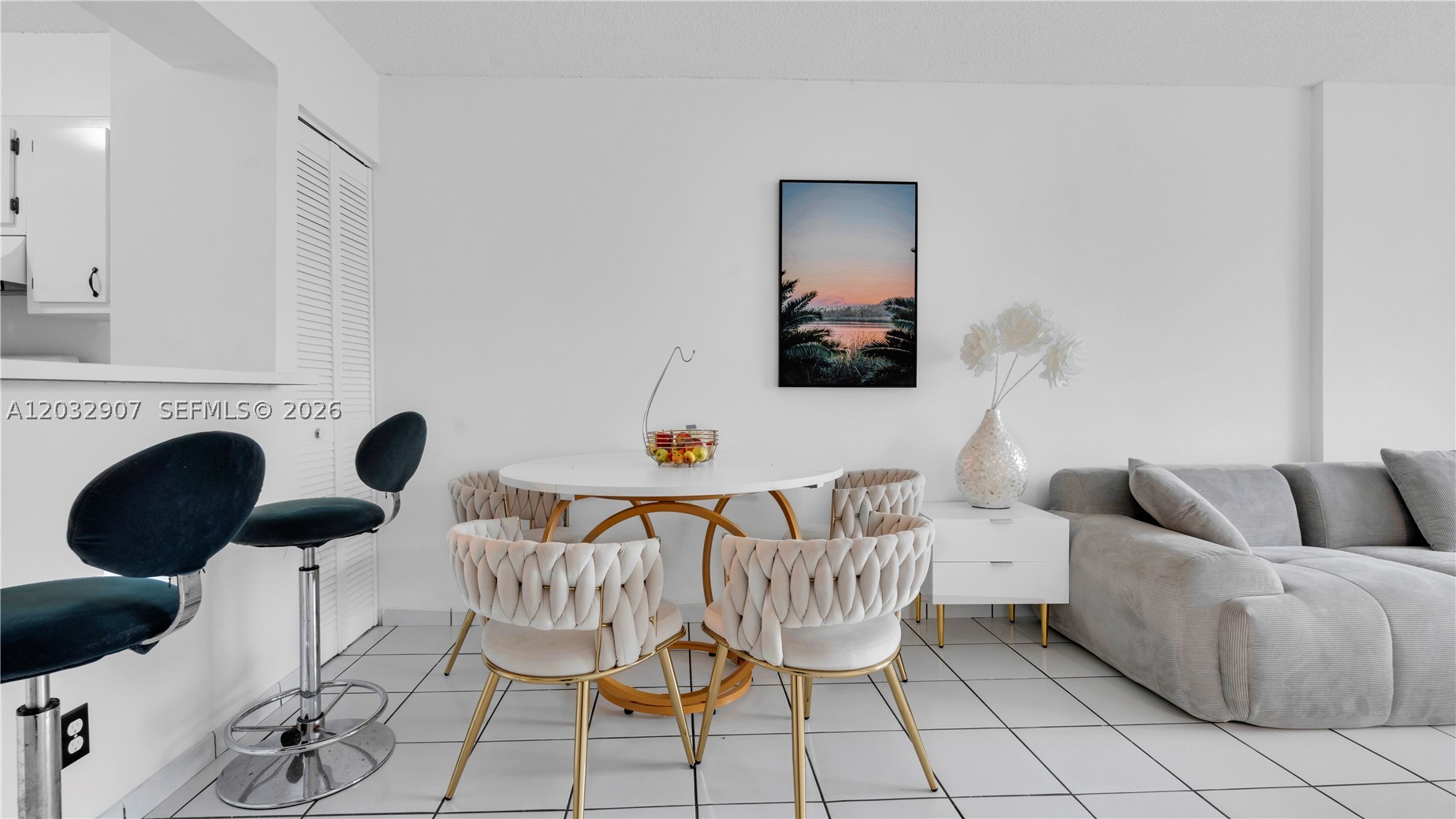 RIOPLAZA CONDOMINIUM - Residential