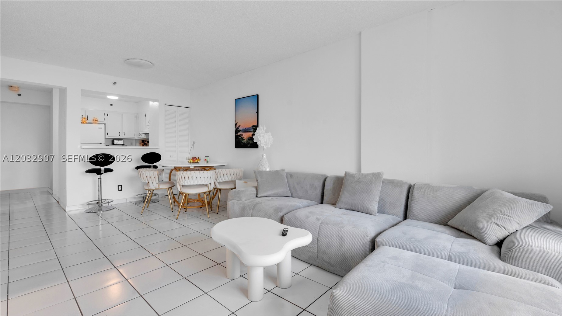 RIOPLAZA CONDOMINIUM - Residential