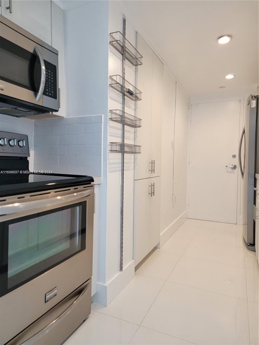 MIRADOR 1000 CONDO - Residential Lease