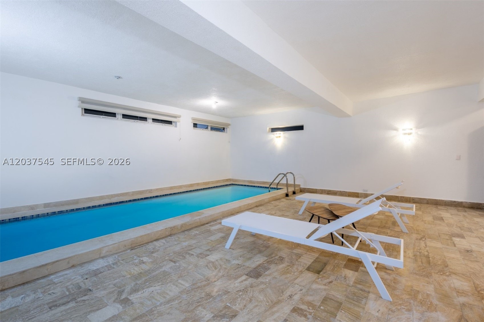 Las canas - Residential