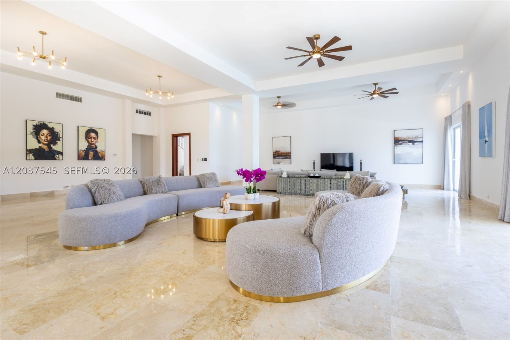 Las canas - Residential