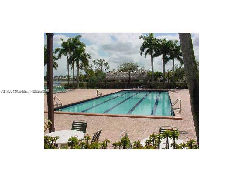 LAKES MEADOW VILG HOMES C - Residential Lease
