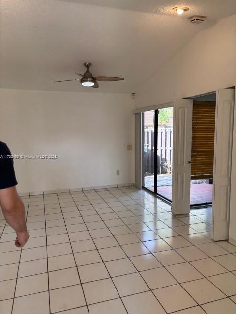LAKES MEADOW VILG HOMES C - Residential Lease