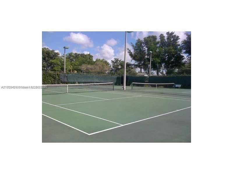 LAKES MEADOW VILG HOMES C - Residential Lease