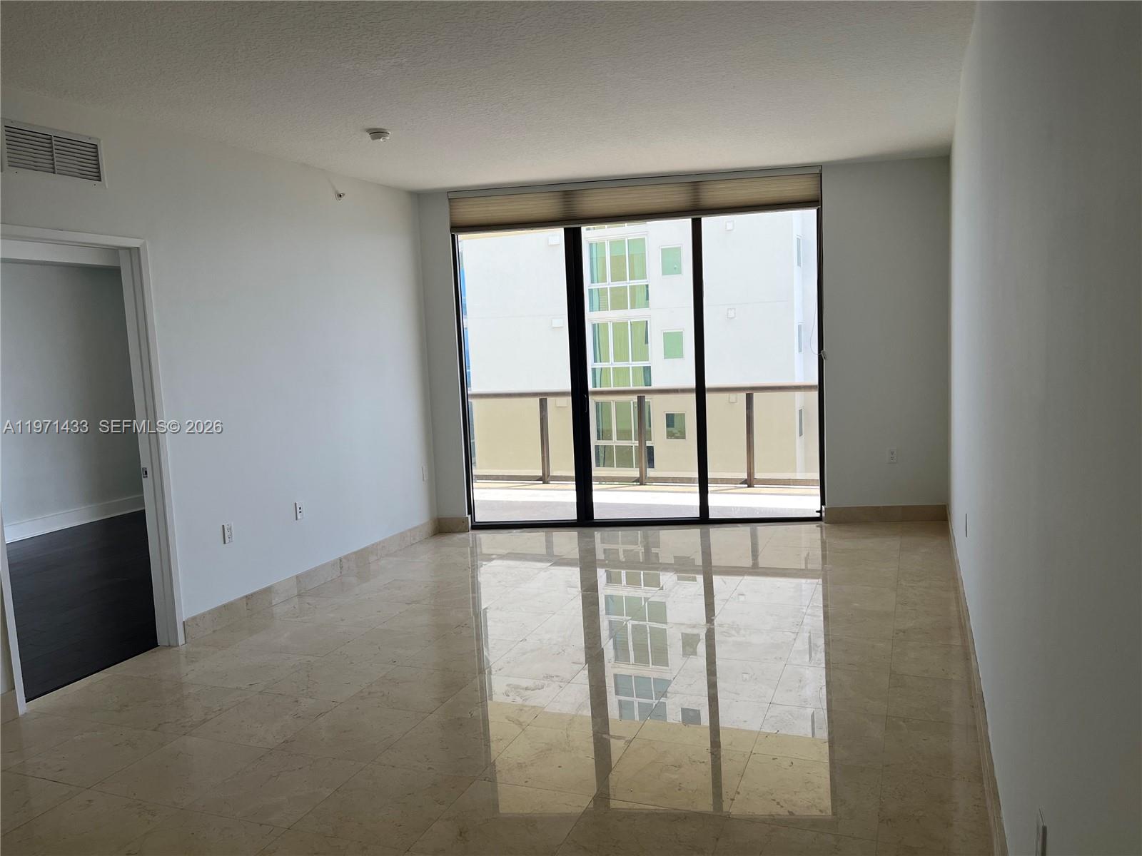 SAYAN CONDO - Residential
