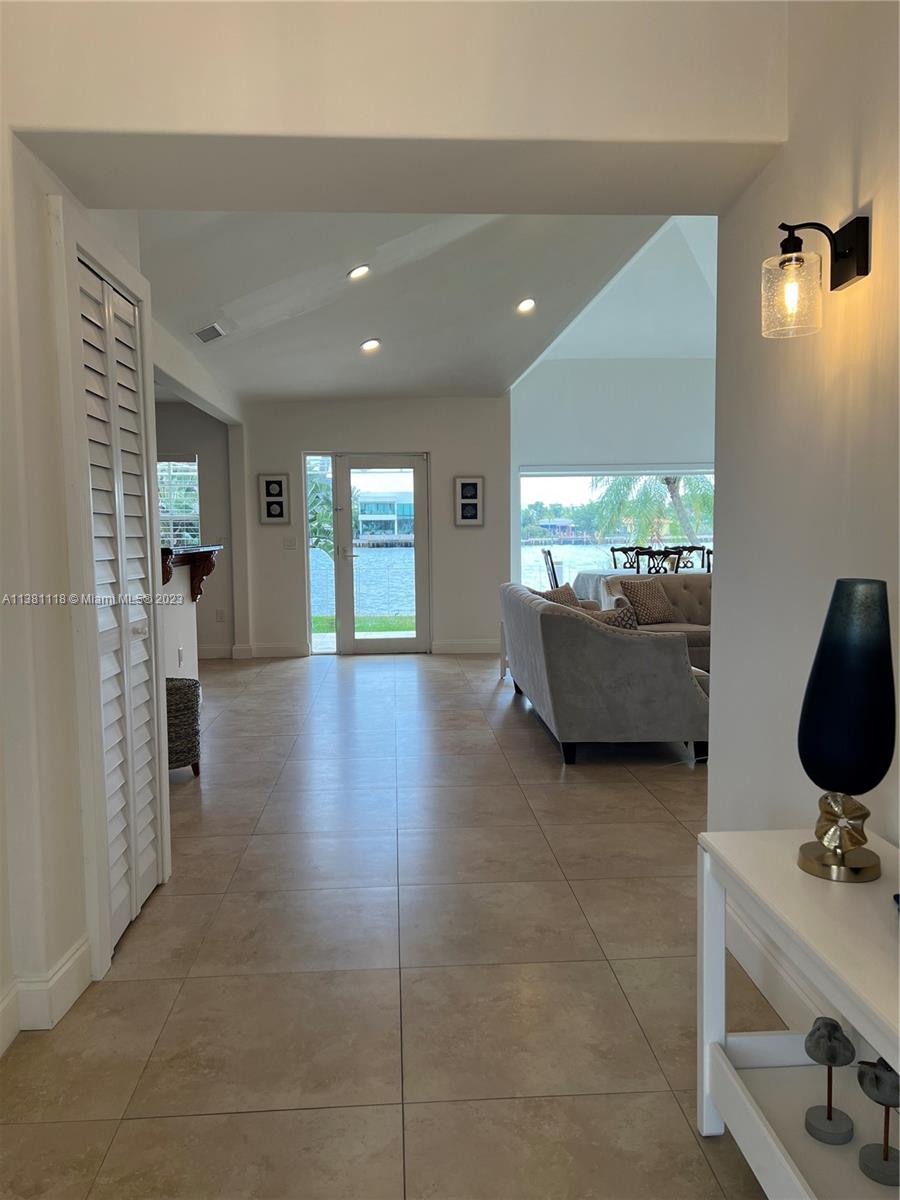 NORTH BAY ISLAND - Residential Lease
