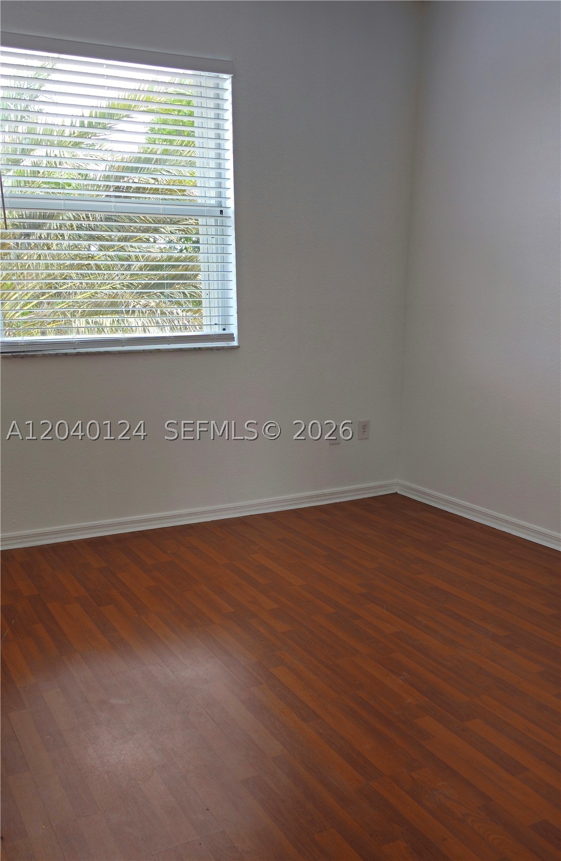 A B AT TAMIAMI TRAIL PHAS - Residential