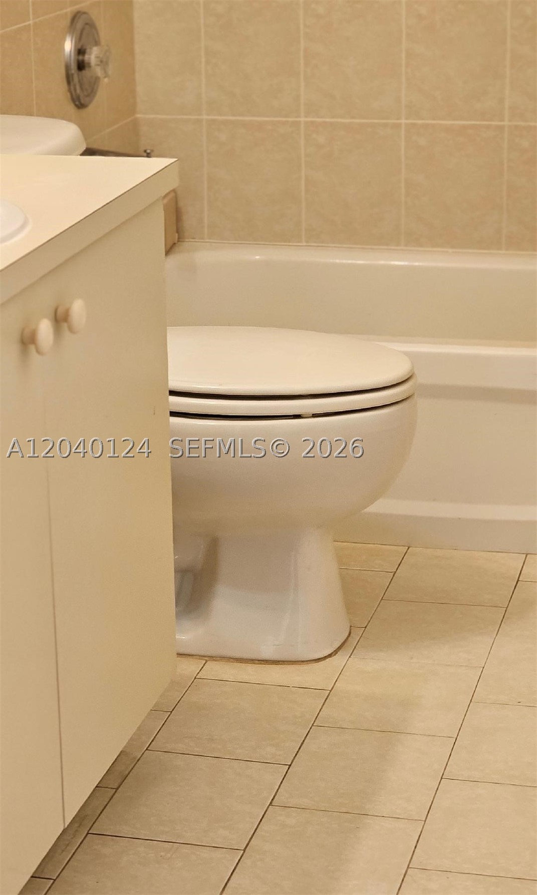 A B AT TAMIAMI TRAIL PHAS - Residential