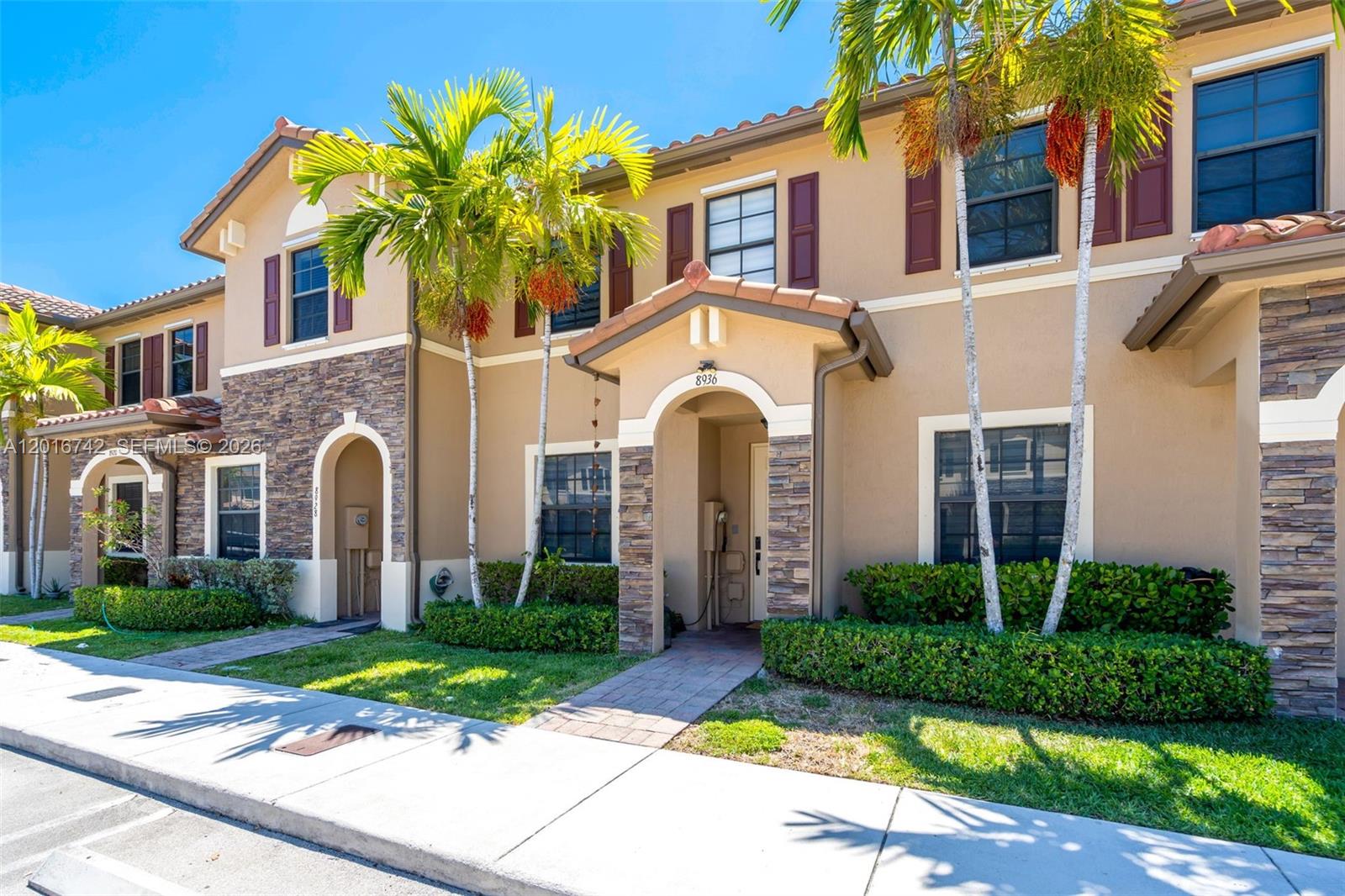 BELLAGIO VILLAS - Residential