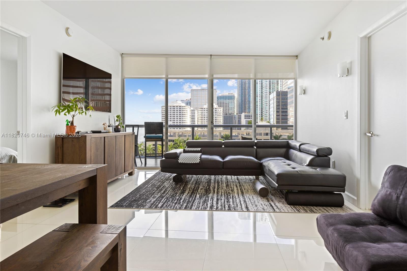 ICON BRICKELL NO TWO - Residential