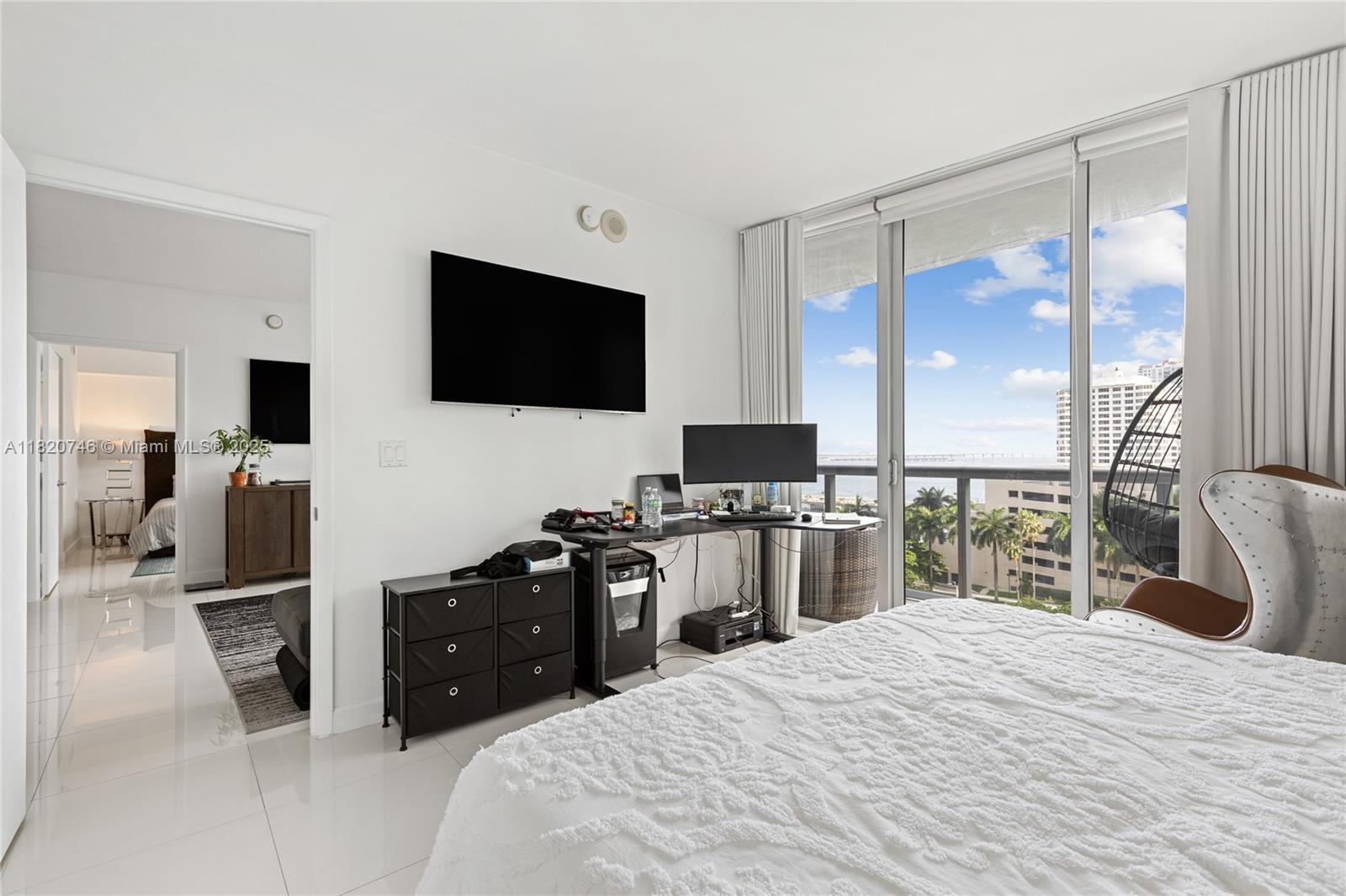 ICON BRICKELL NO TWO - Residential