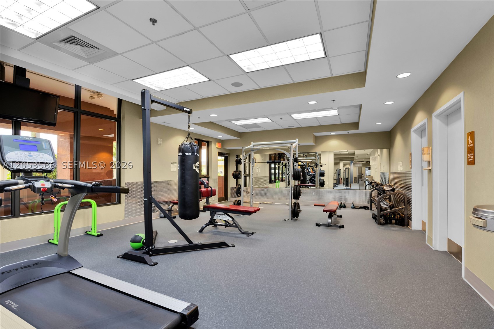 COLONNADE AT DADELAND SE - Residential Lease