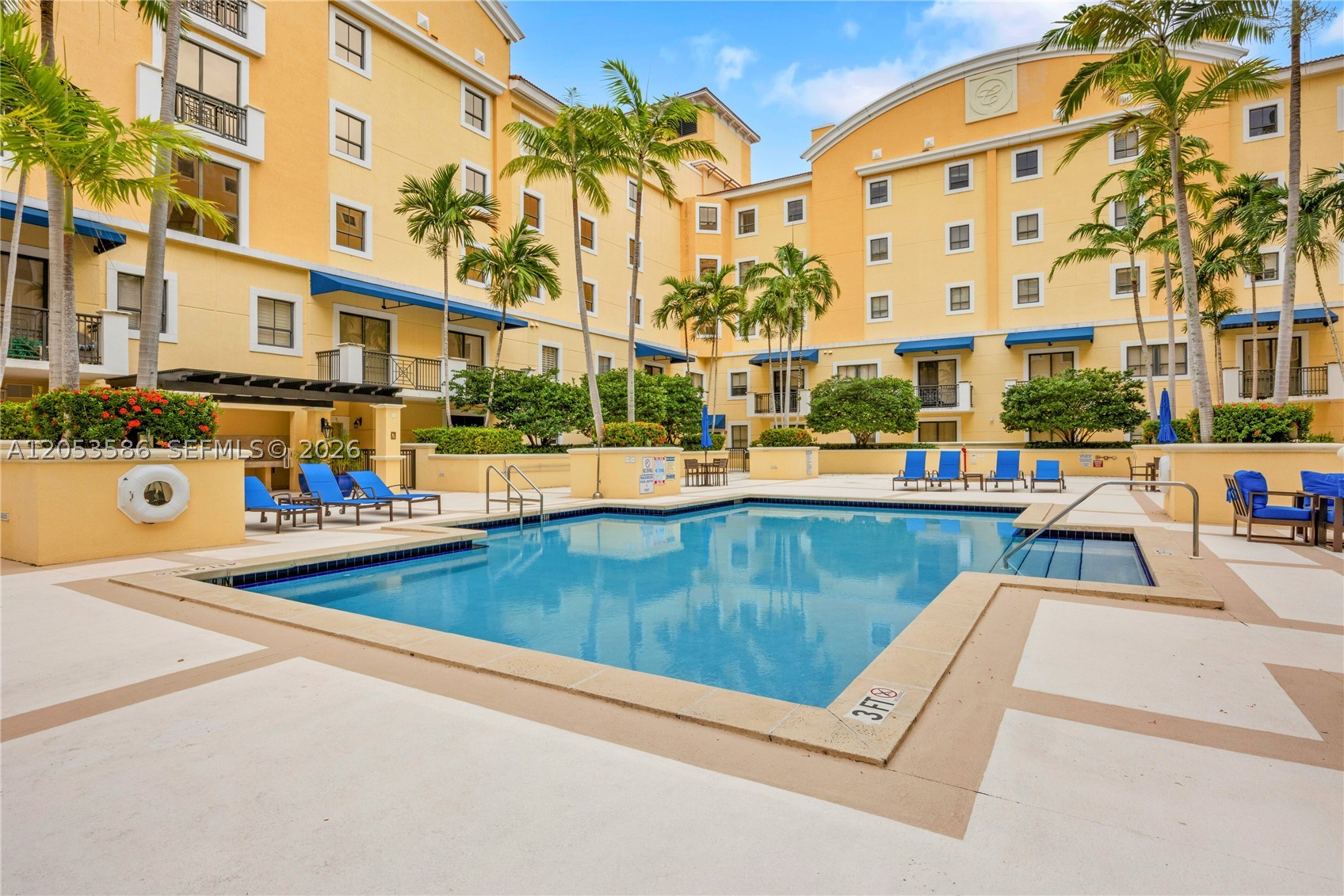 COLONNADE AT DADELAND SE - Residential Lease