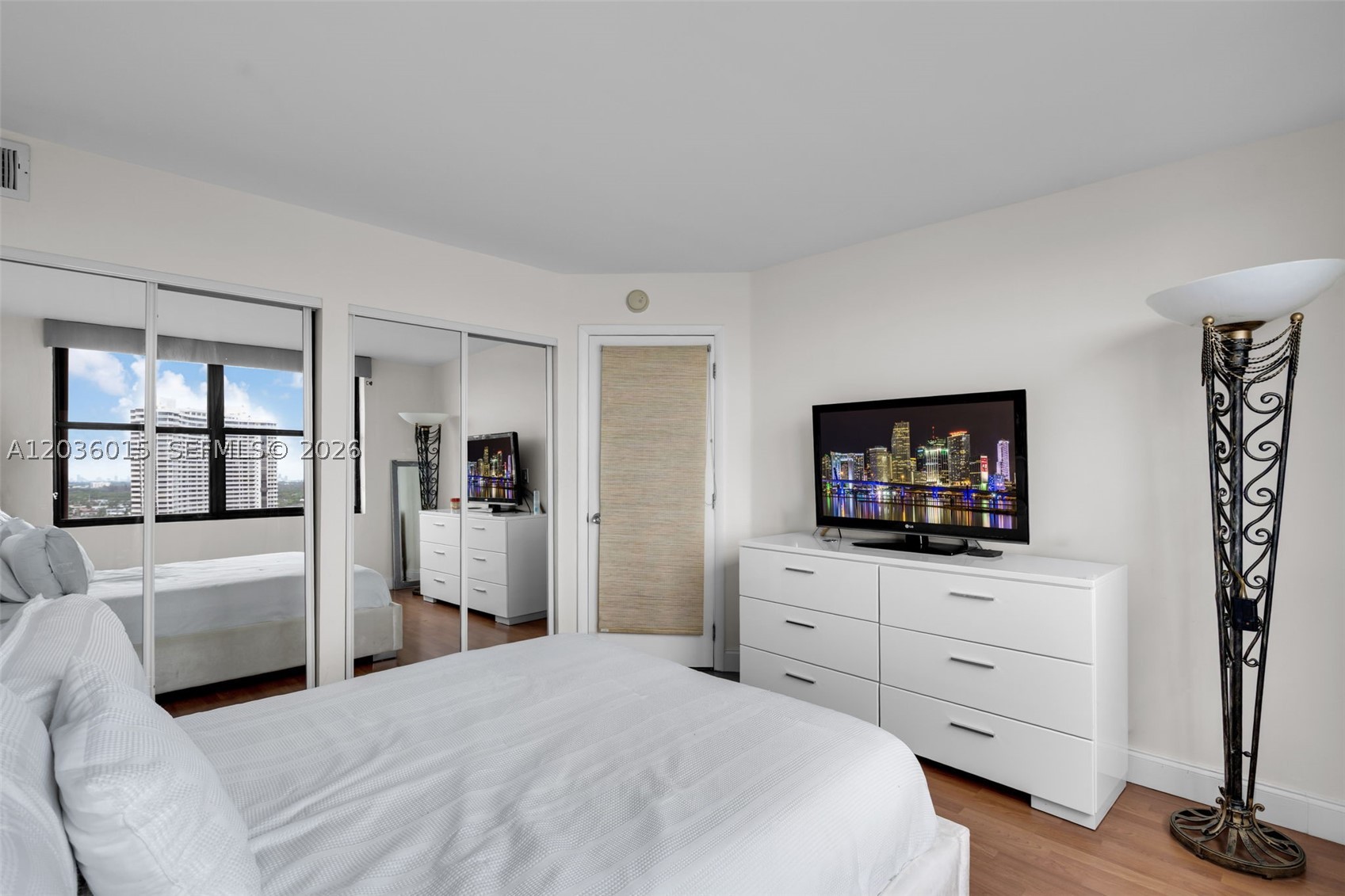 THE CLIPPER AT BISC COVE - Residential Lease