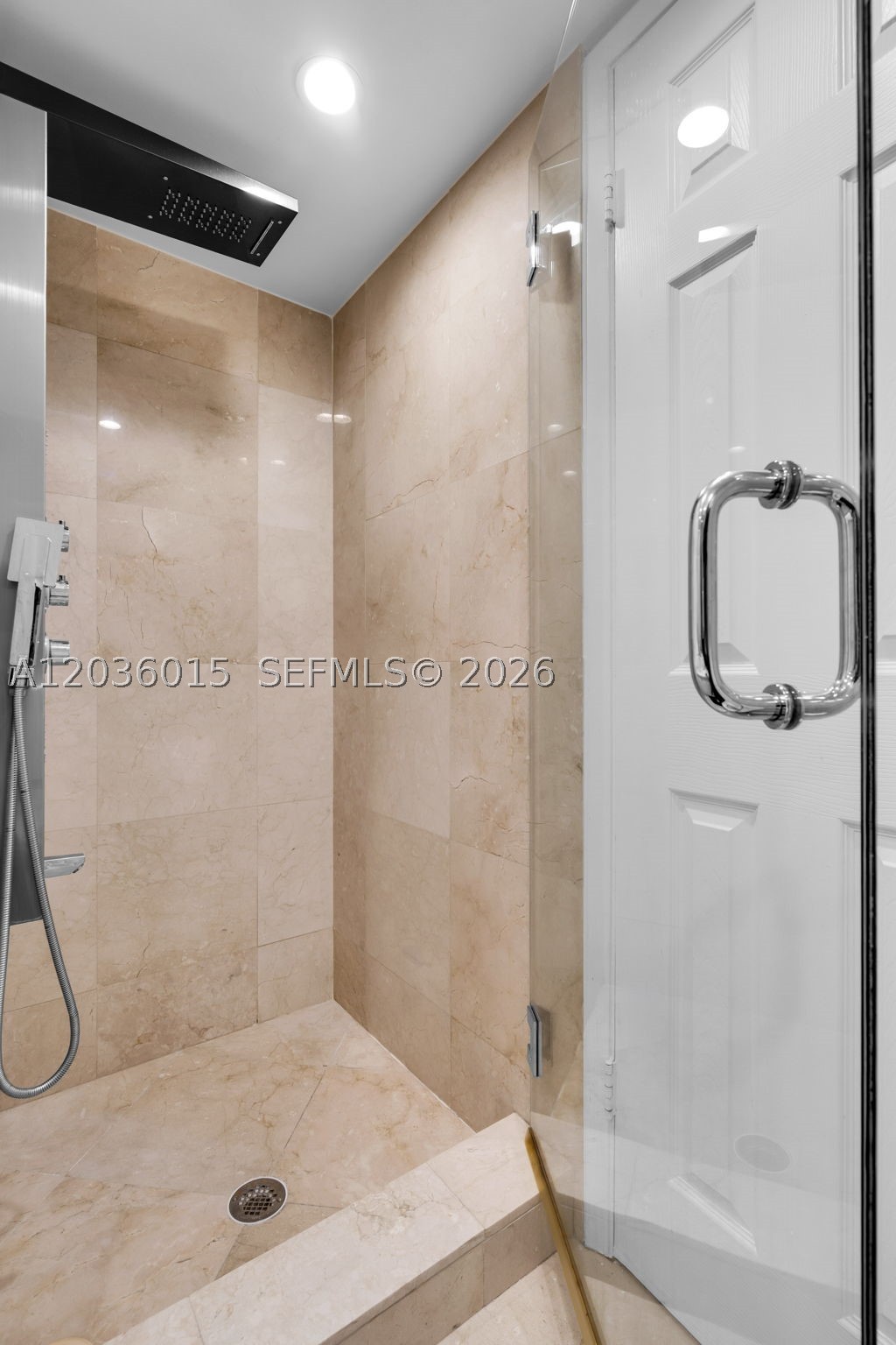 THE CLIPPER AT BISC COVE - Residential Lease
