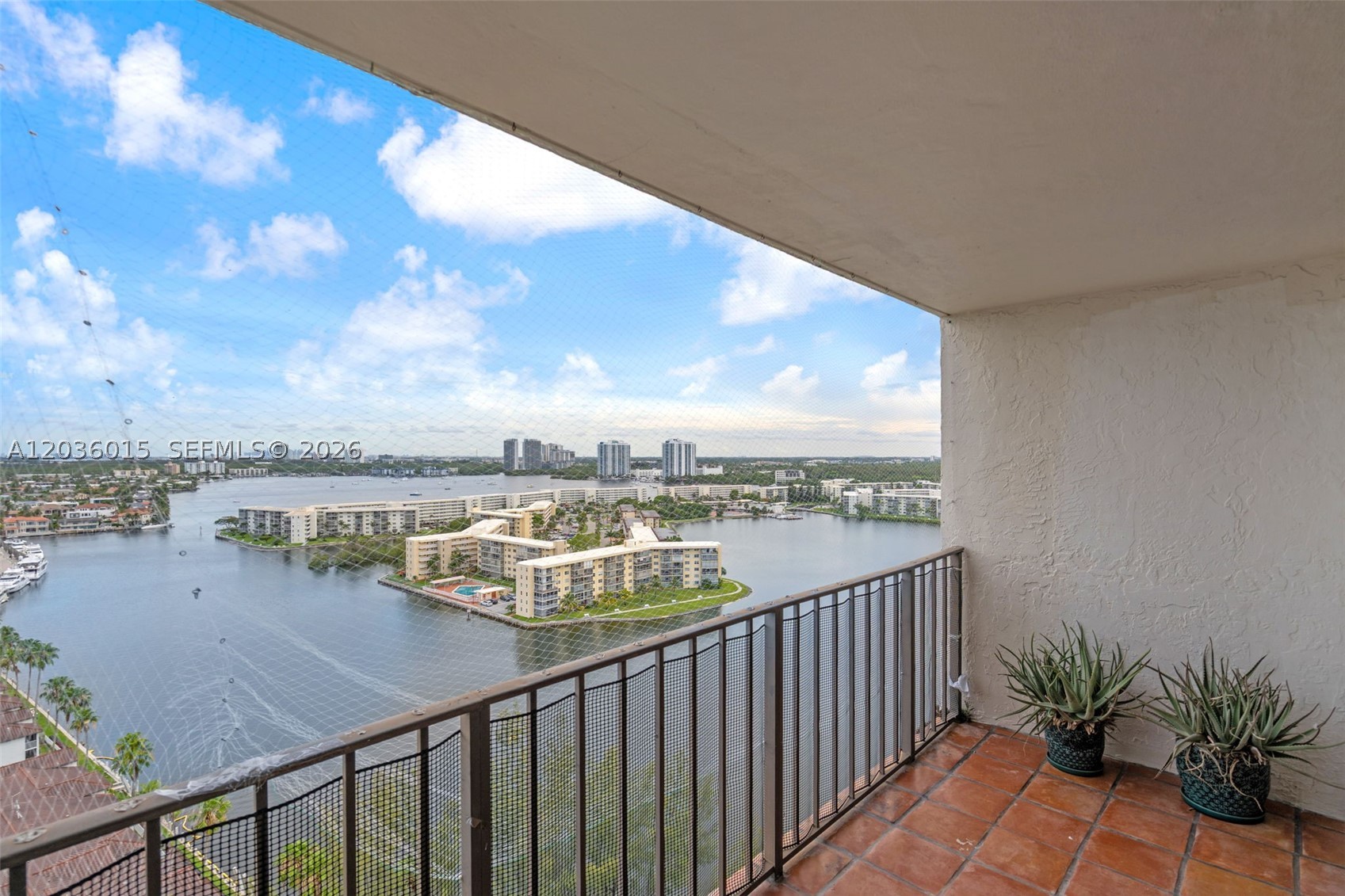 THE CLIPPER AT BISC COVE - Residential Lease