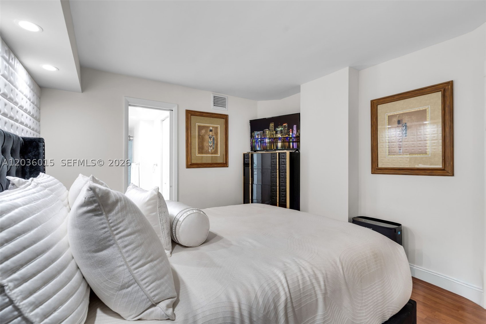 THE CLIPPER AT BISC COVE - Residential Lease