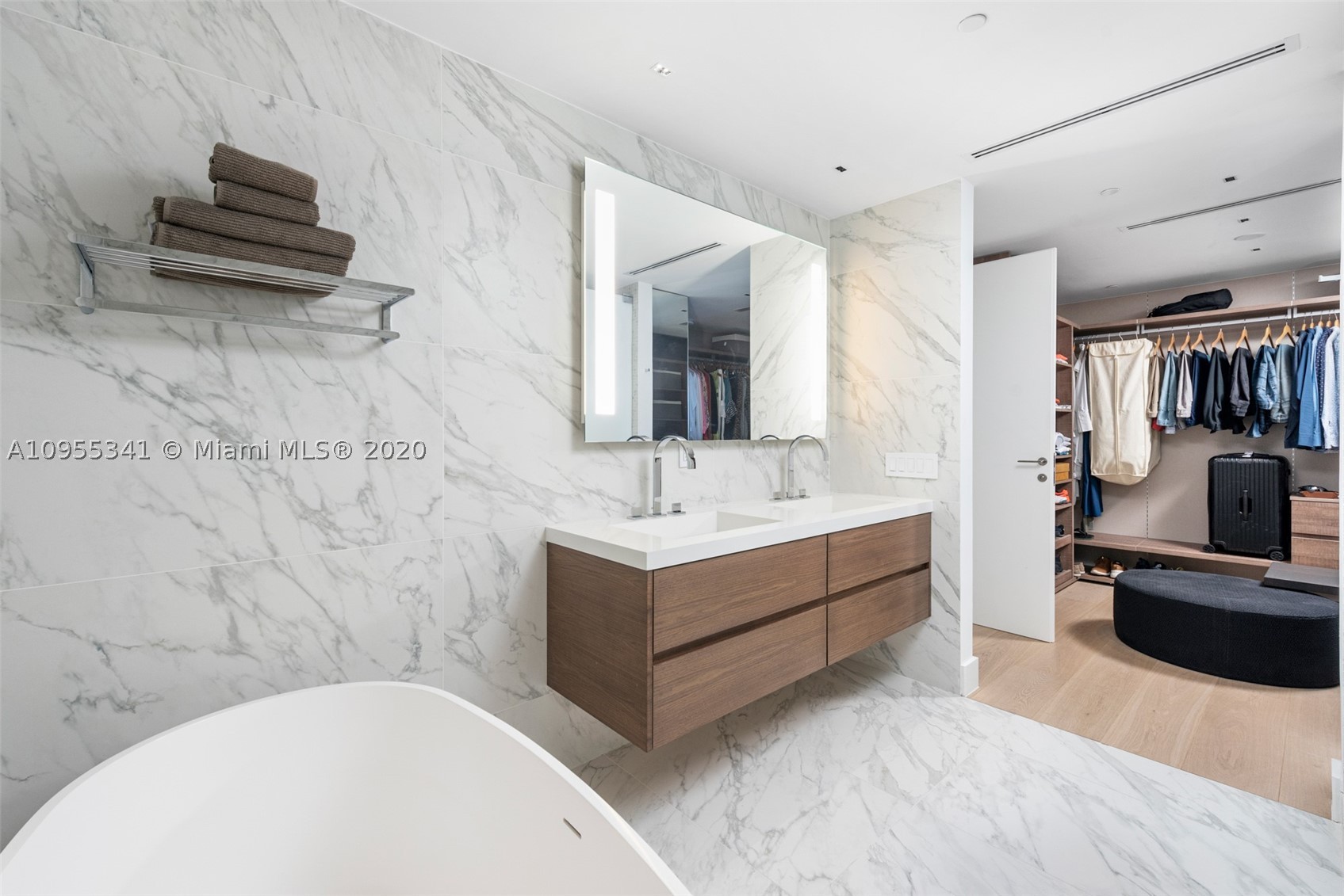 OCEANA KEY BISCAYNE CONDO - Residential