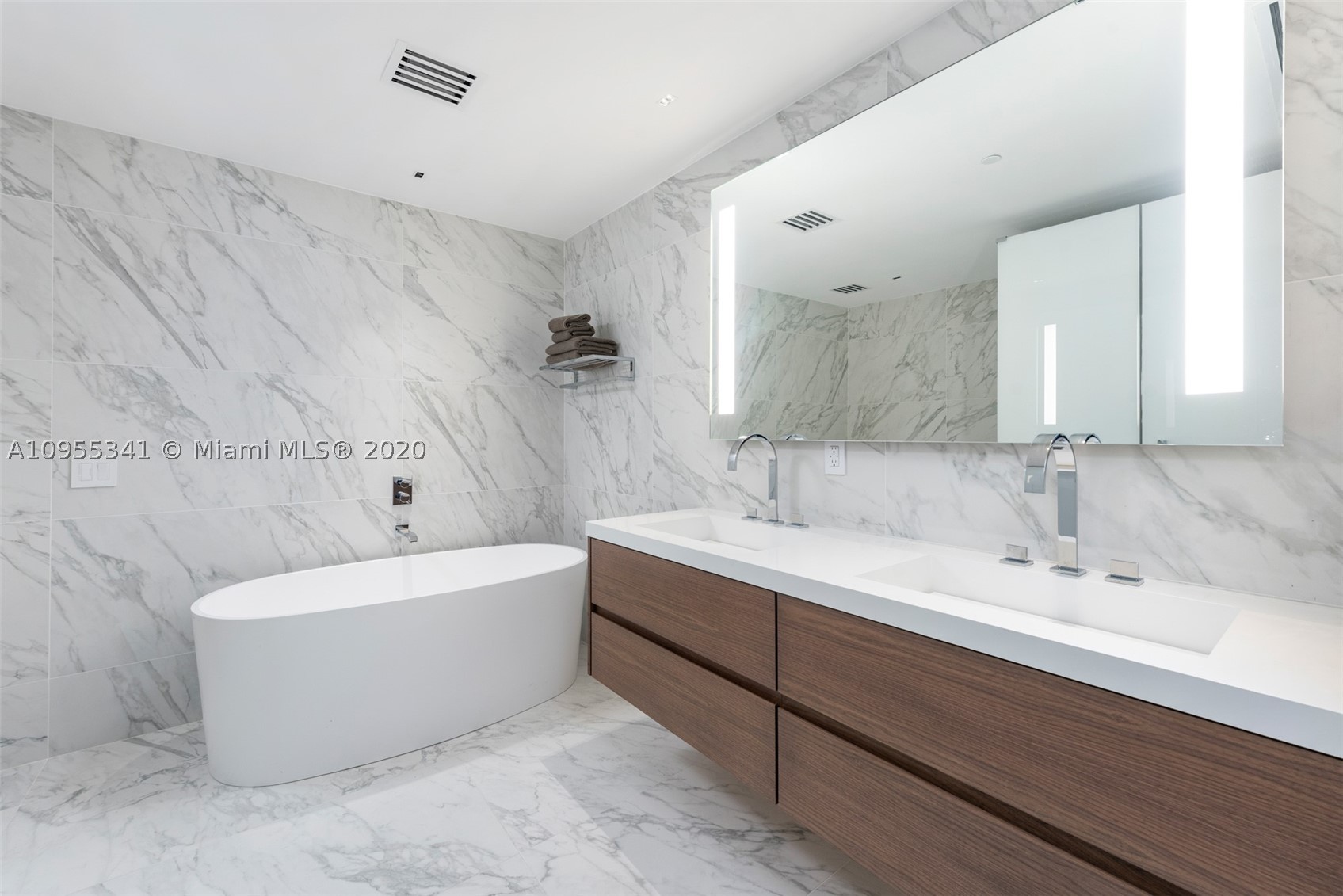 OCEANA KEY BISCAYNE CONDO - Residential