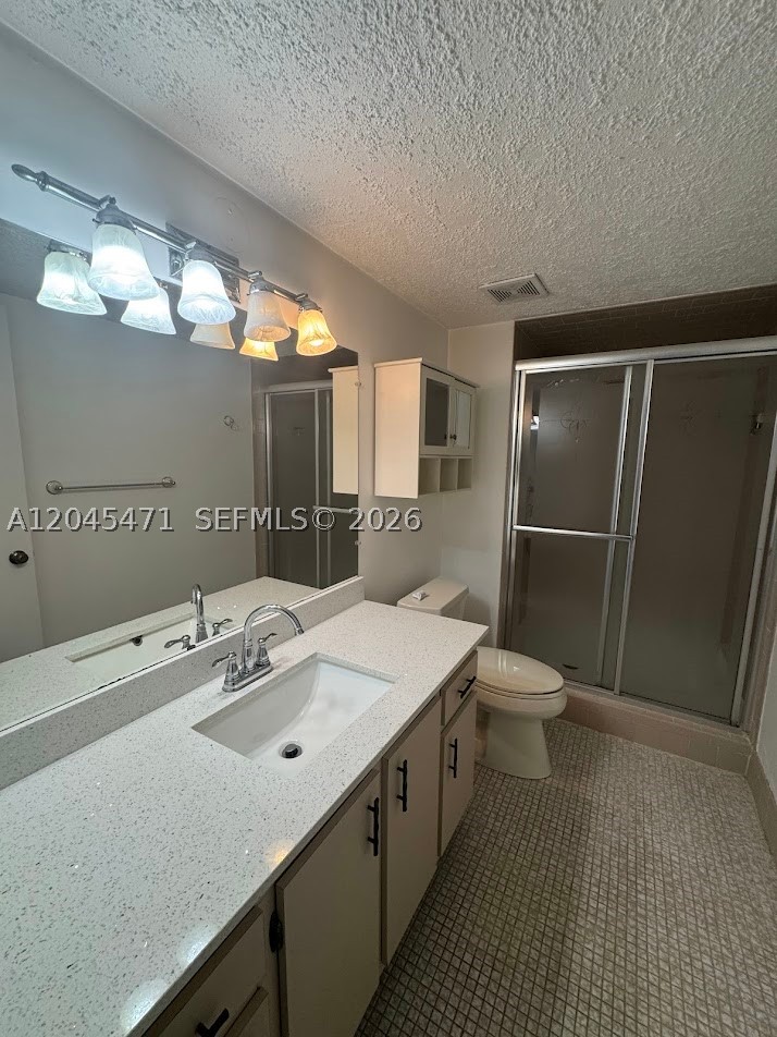 PALM LAKES CONDO - Residential Lease