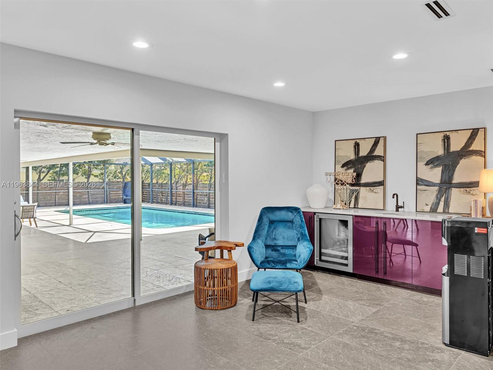 HOLLYWOOD LAKES SECTION - Residential