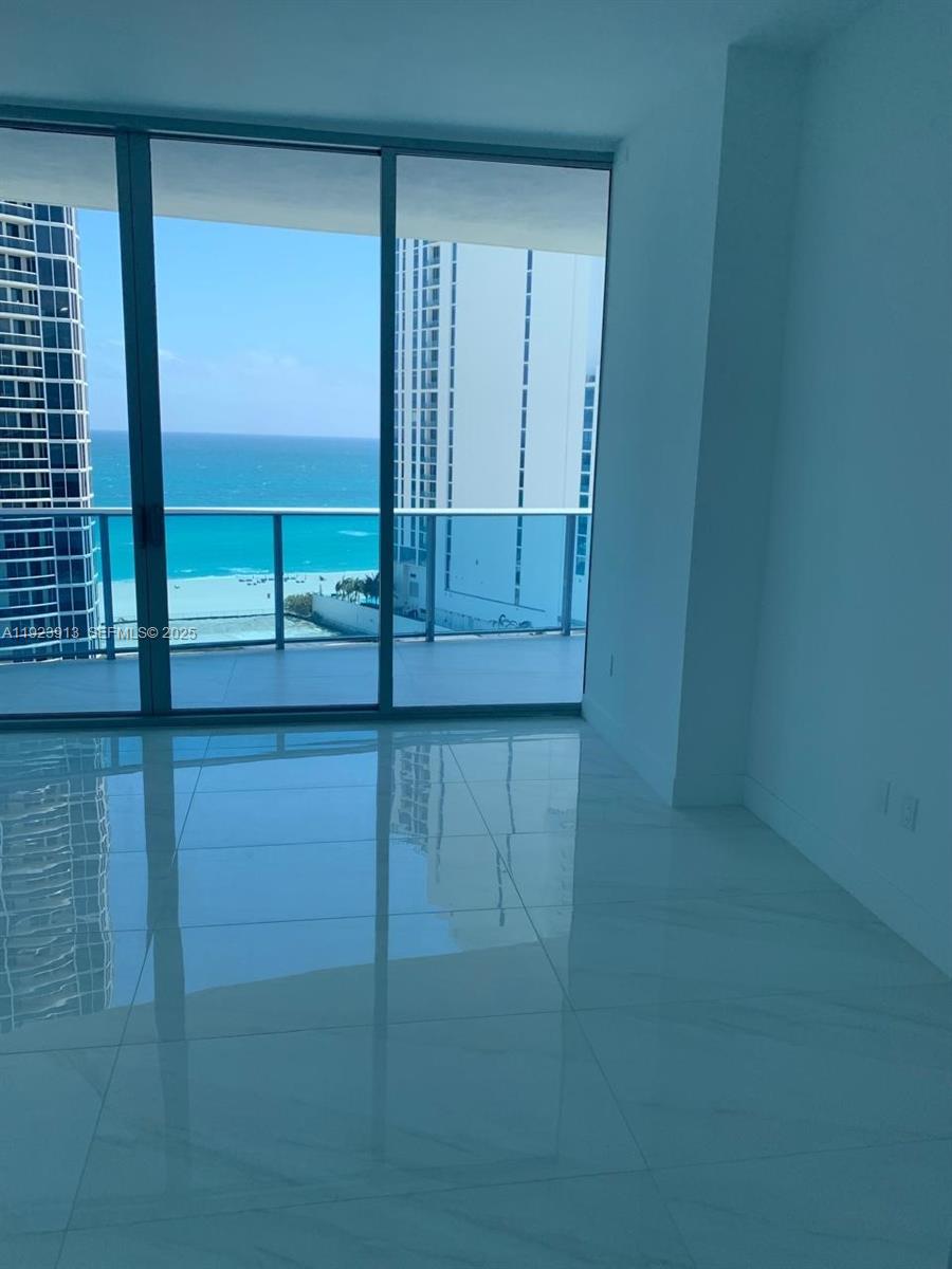 AURORA - Residential