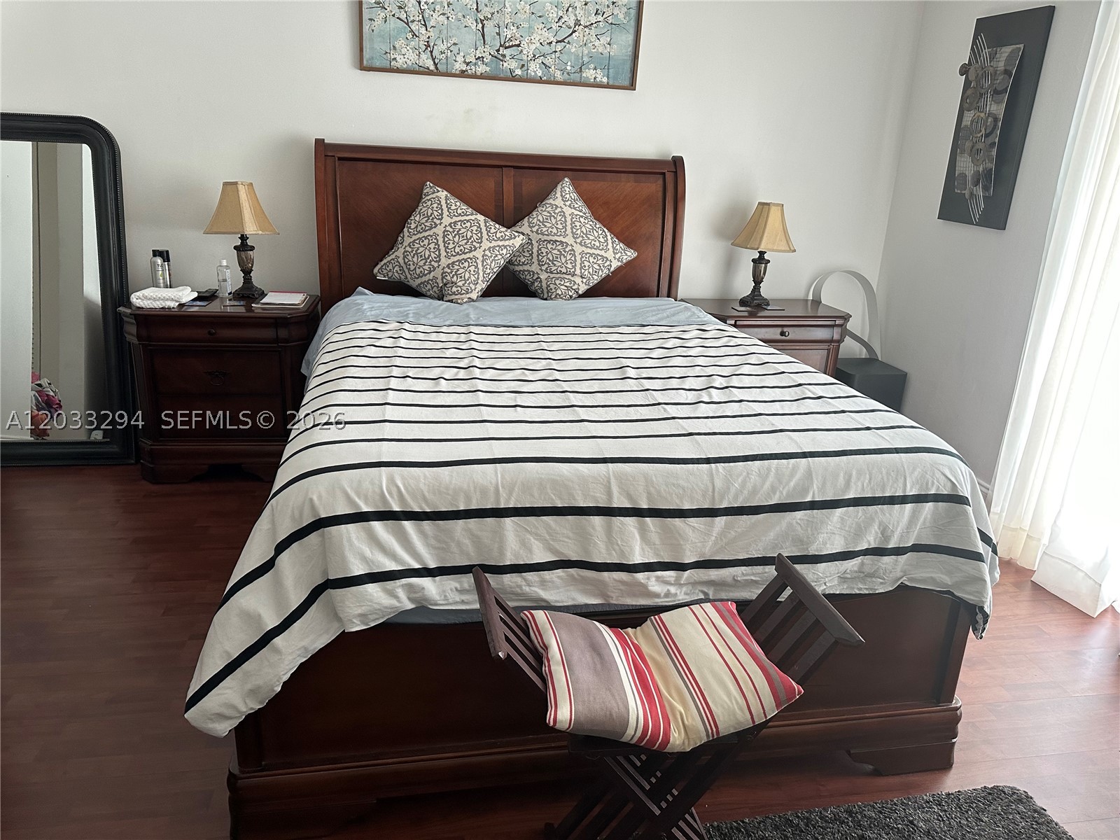 LINCOLN PLACE RESIDENCES - Residential Lease