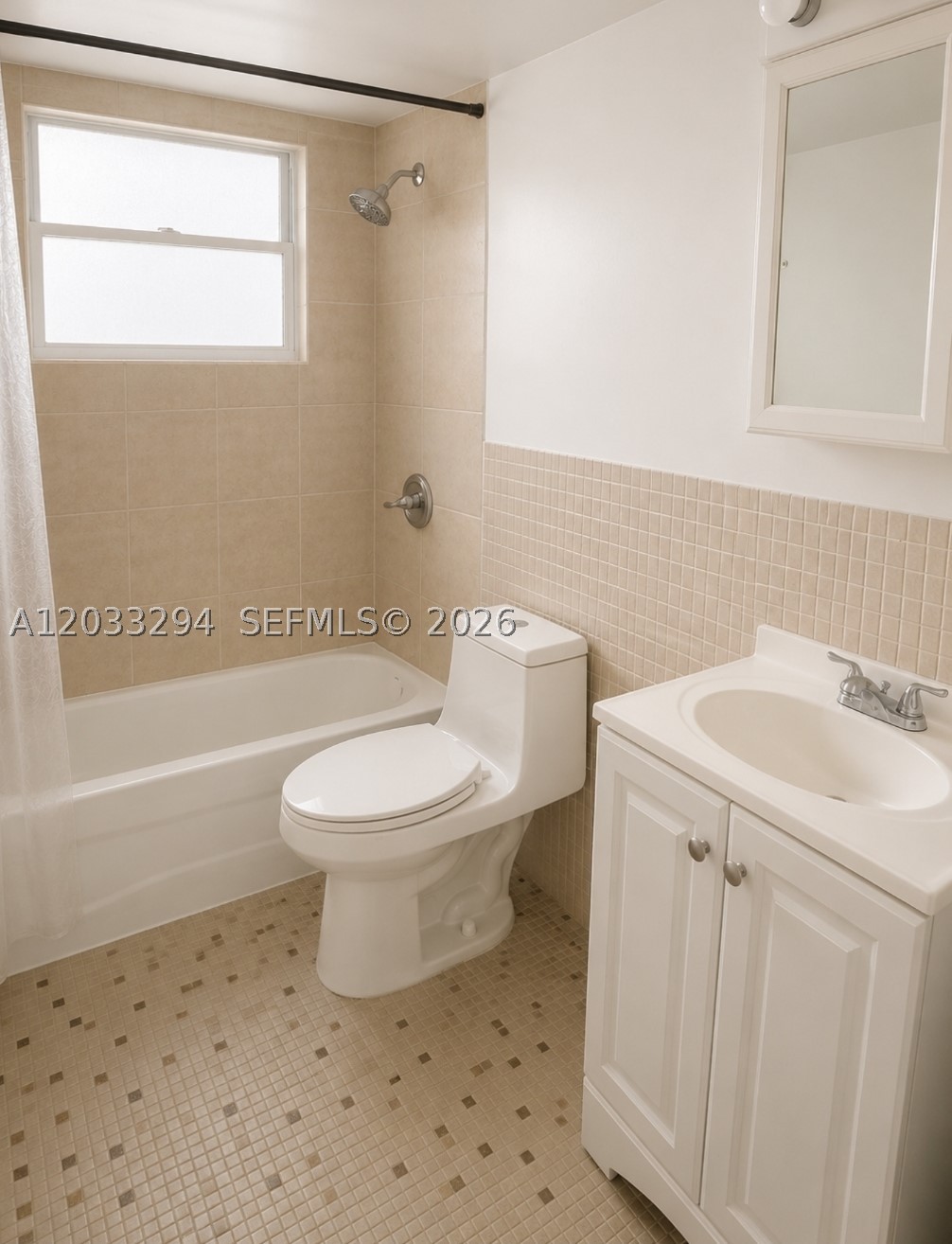 LINCOLN PLACE RESIDENCES - Residential Lease